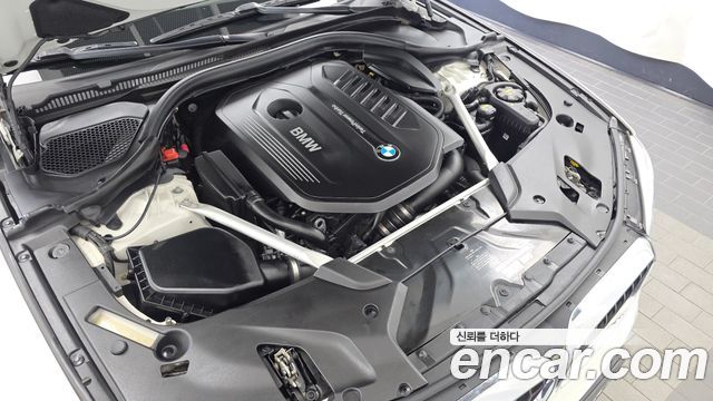 BMW 5-Series 2018 — photo 6