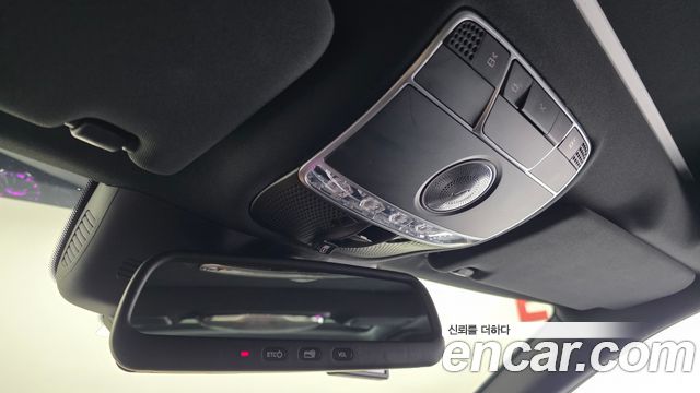 Mercedes-Benz S-Class 2015 — photo 17