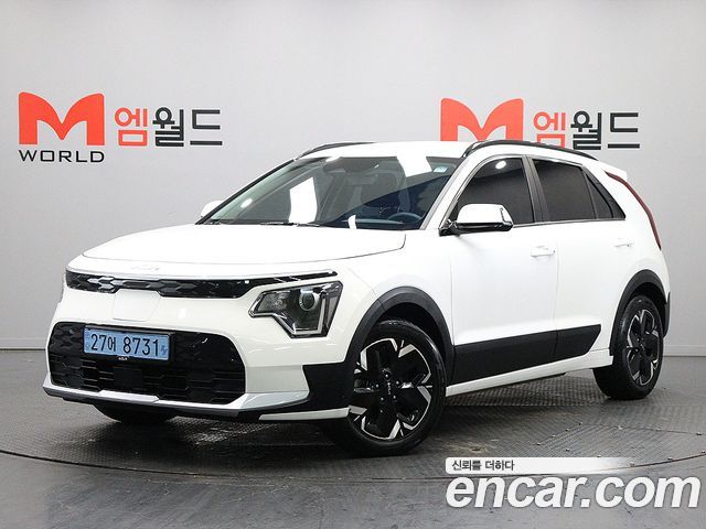 Kia Niro 2023 — photo 1