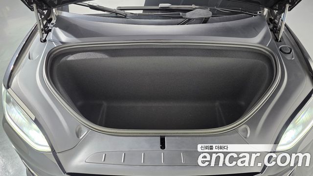 Tesla Model X 2026 — photo 6