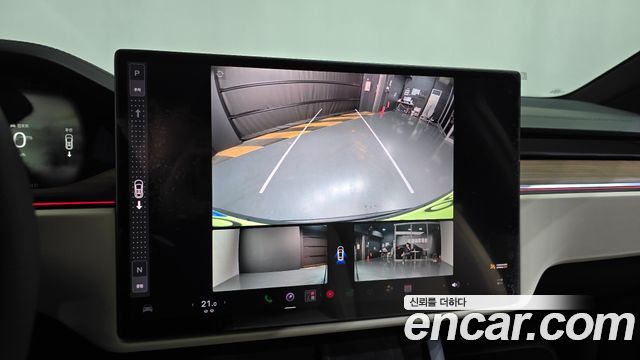 Tesla Model X 2026 — photo 20