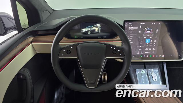 Tesla Model X 2026 — photo 36