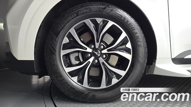 Kia Canival 2021 — photo 5