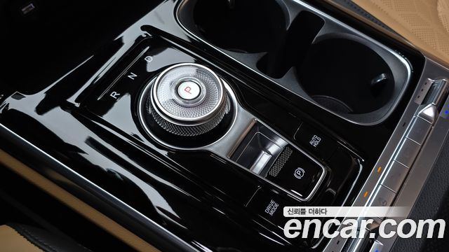 Kia Canival 2021 — photo 12