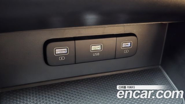 Kia Canival 2021 — photo 20