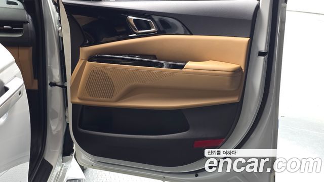 Kia Canival 2021 — photo 15