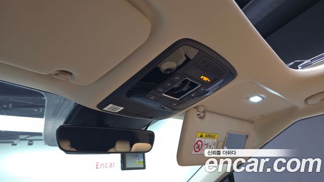Kia Canival 2021 — photo 30
