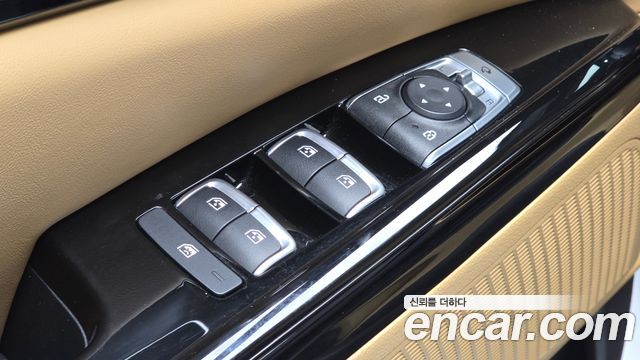 Kia Canival 2021 — photo 34