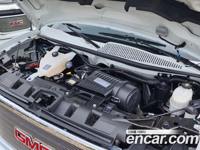 GMC Savana 2020 — photo 6