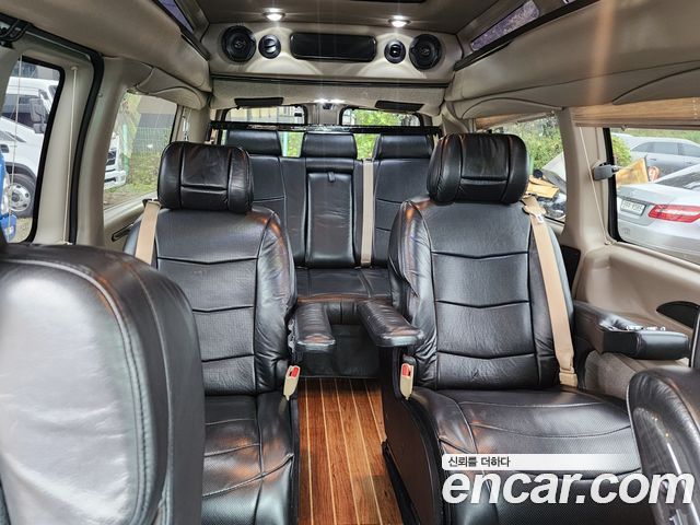 GMC Savana 2020 — photo 7