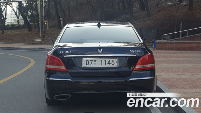 Hyundai Equus 2010 — photo 5