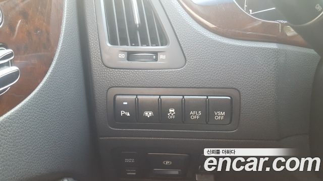 Hyundai Equus 2010 — photo 13