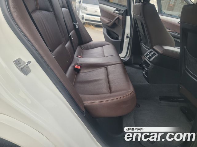 BMW X4 2016 — photo 13