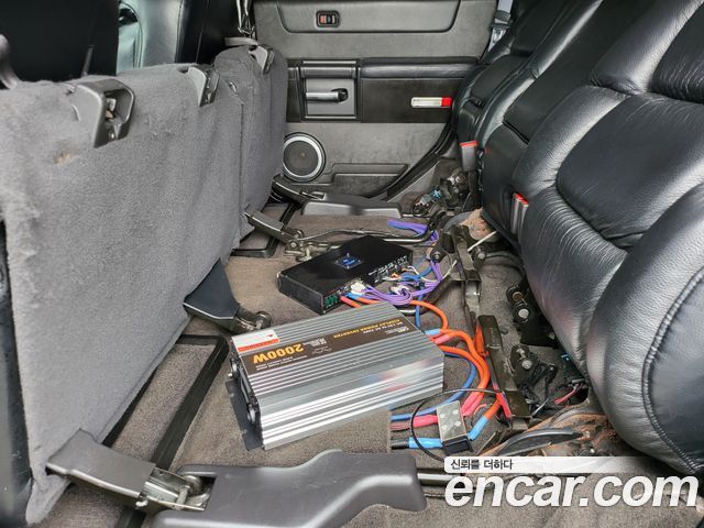 Hummer H2 2005 — photo 12