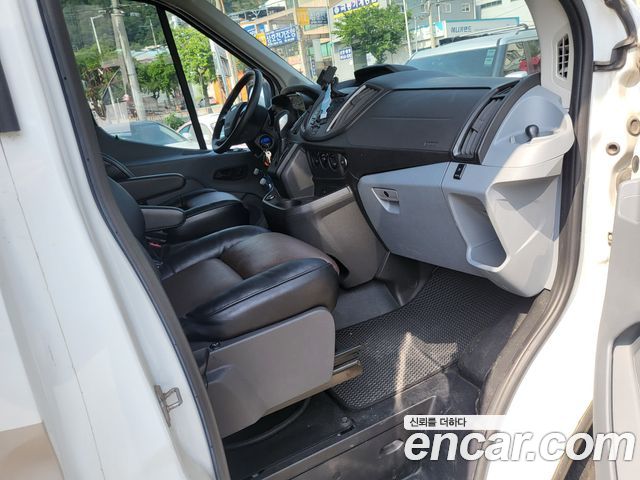 Ford Transit 2018 — photo 14