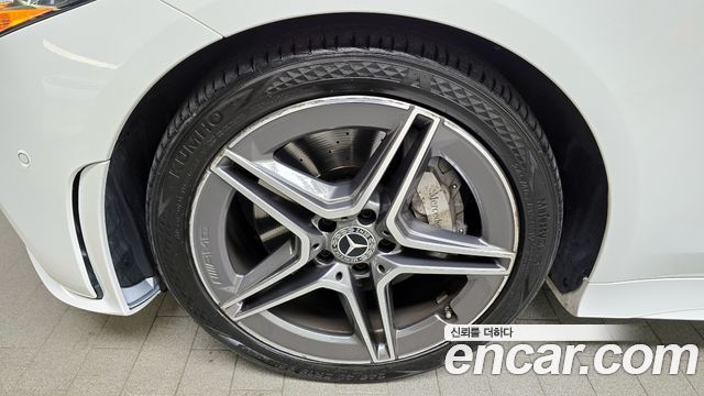 Mercedes-Benz CLS-Class 2020 — photo 5