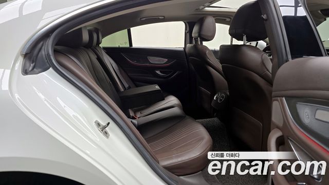 Mercedes-Benz CLS-Class 2020 — photo 12