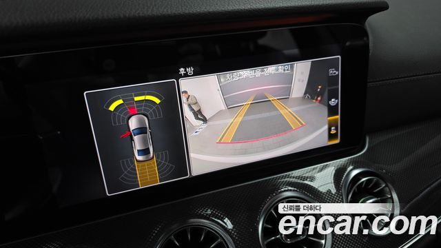 Mercedes-Benz CLS-Class 2020 — photo 15