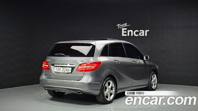Mercedes-Benz B-Class 2013 — photo 2