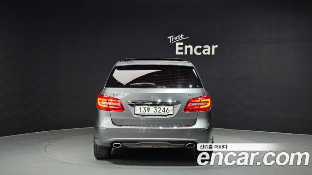 Mercedes-Benz B-Class 2013 — photo 4