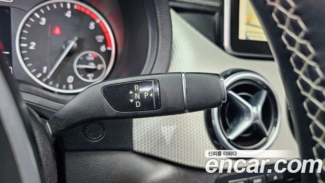Mercedes-Benz B-Class 2013 — photo 9
