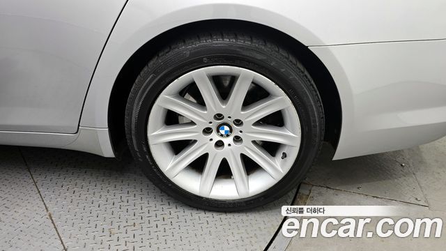 BMW 7-Series 2009 — photo 5