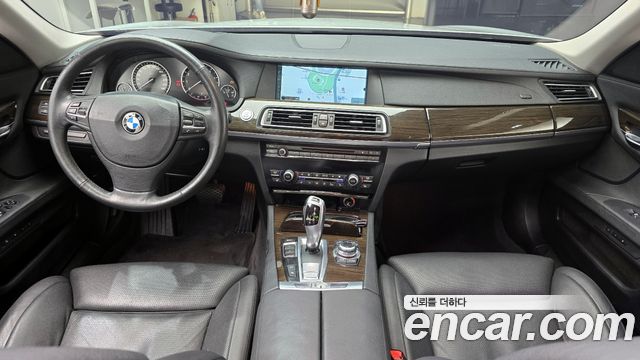 BMW 7-Series 2009 — photo 7