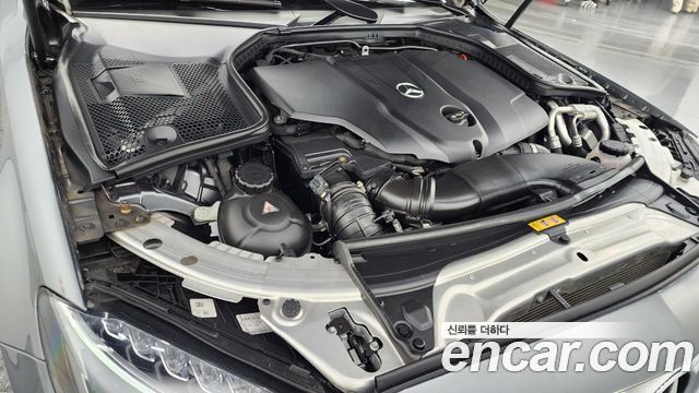 Mercedes-Benz C-Class 2018 — photo 6