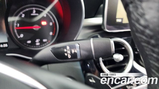 Mercedes-Benz C-Class 2018 — photo 9