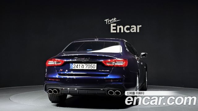Maserati Quattroporte 2017 — photo 4