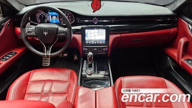 Maserati Quattroporte 2017 — photo 7