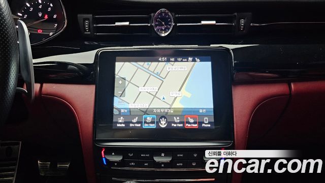 Maserati Quattroporte 2017 — photo 14