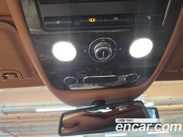 Bentley Flying Spur 2018 — photo 13