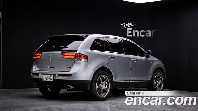 Lincoln MKX 2013 — photo 2