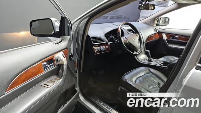 Lincoln MKX 2013 — photo 9