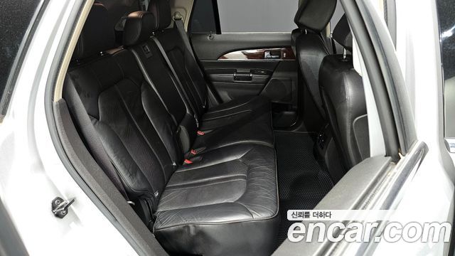 Lincoln MKX 2013 — photo 11