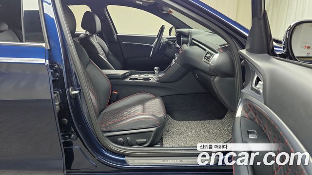 Genesis G70 2019 — photo 11