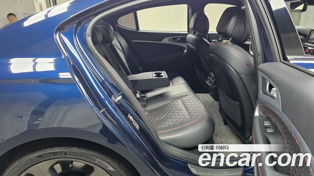 Genesis G70 2019 — photo 12