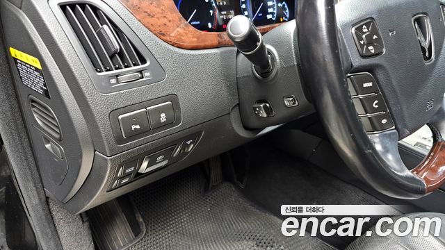 Hyundai Equus 2012 — photo 17