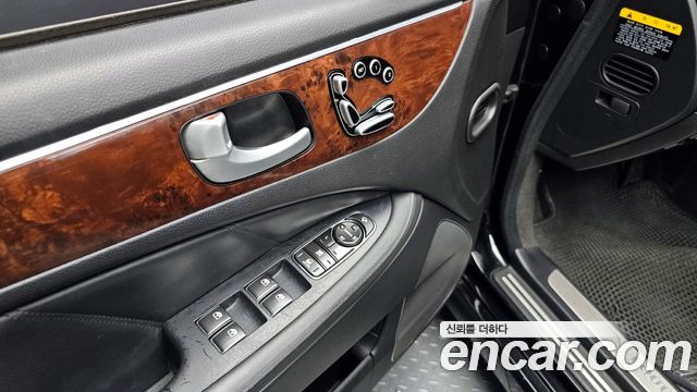 Hyundai Equus 2012 — photo 18