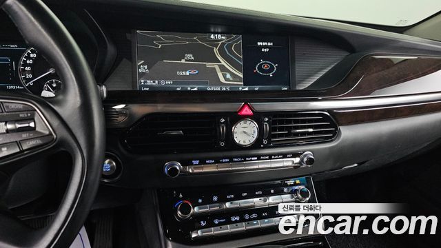 Genesis EQ900 2018 — photo 16
