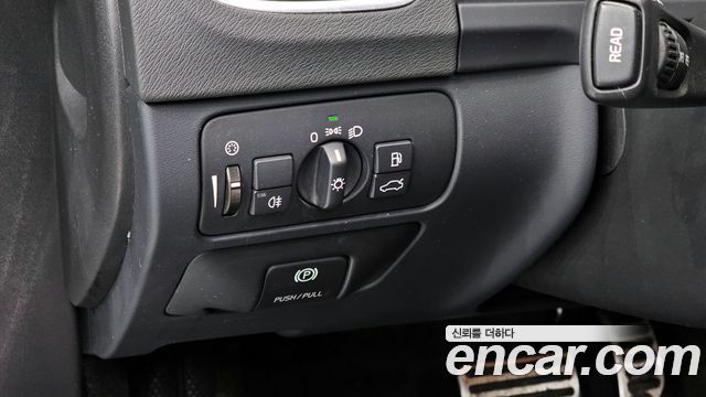 Volvo S60 2011 — photo 14