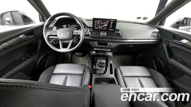 Audi Q5 2023 — photo 7