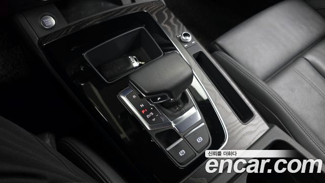 Audi Q5 2023 — photo 9