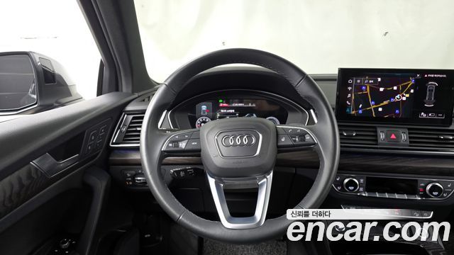 Audi Q5 2023 — photo 13
