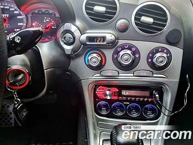 Hyundai Tiburon 2001 — photo 12