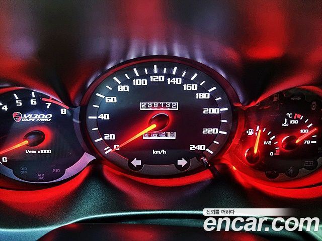 Hyundai Tiburon 2001 — photo 13