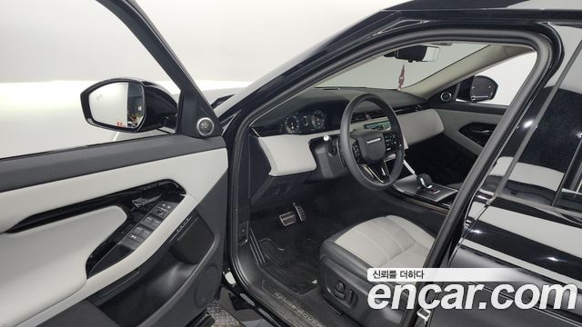 Land Rover Range Rover Evoque 2024 — photo 10