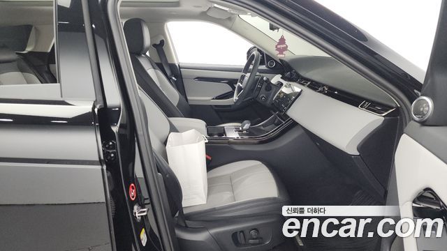 Land Rover Range Rover Evoque 2024 — photo 11