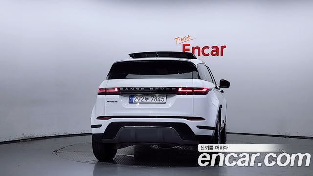 Land Rover Range Rover Evoque 2024 — photo 4
